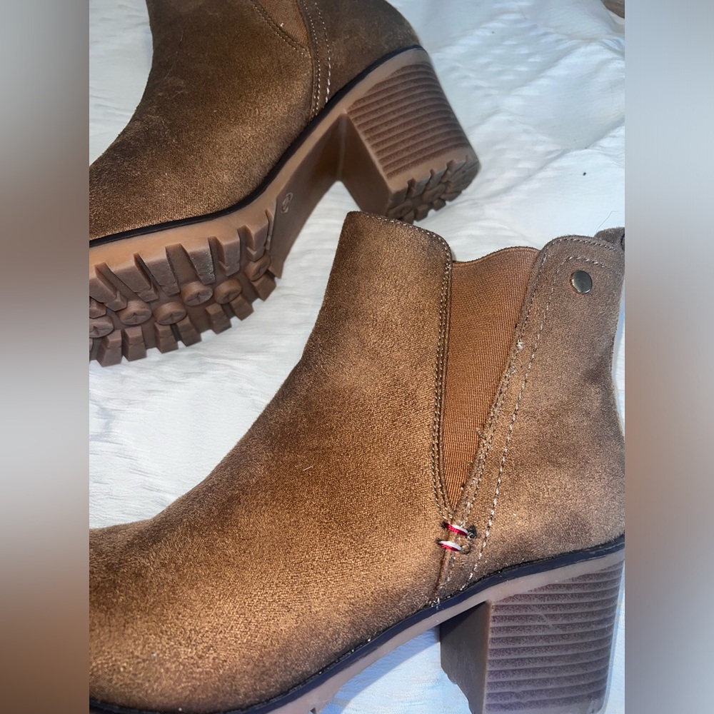 Women’s Booties